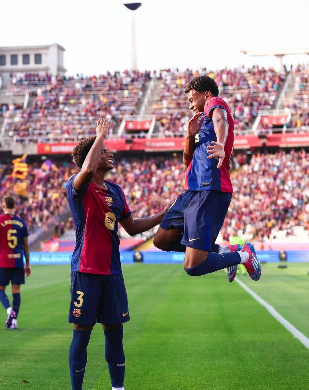 九游网页版登录入口篮网球星三分绝杀，全场观众热烈欢呼，为了运行最新联系.