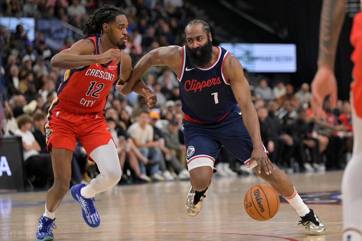 九游账号登录入口浓眉哥重要时刻战术调整，快船带队取胜！