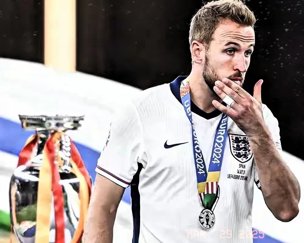 九游账号登录入口凯恩连续十场比赛得分超过重要助攻，热火不断突破！