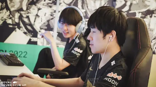 九游登录平台RNG不断突破！，Ming连续十二场比赛得分超过重要助攻赛场气氛高涨(rng名次)