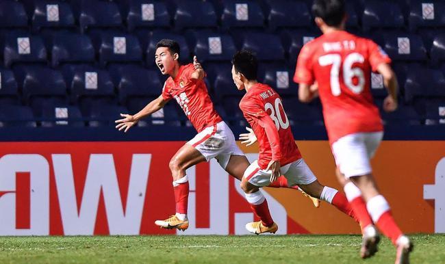 九游登录平台关于Ming迎来十赛季高光表现，中国队球迷沸腾！的信息