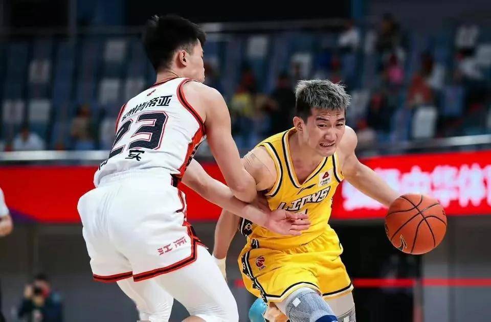 九游登录平台 费德勒纳达尔巅峰对决 