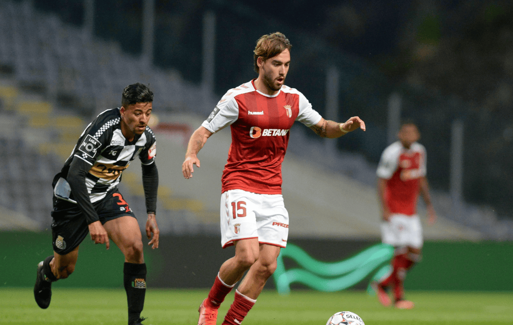 多特蒙德训练开放日；集结日强势反弹引欢呼；葡超在即；医务组通报恢复的简单介绍