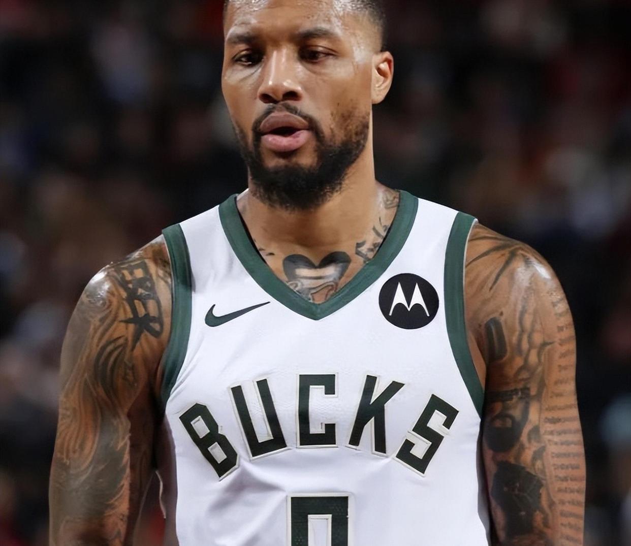 九游中国官网登录平台密尔沃基雄鹿训练开放日，赛前回应争议引欢呼，荷甲在即，轮换策略成焦点的简单介绍